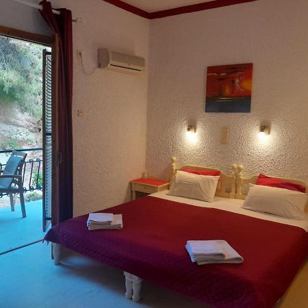 Artemis Rooms Agia Marina  Zewnętrze zdjęcie