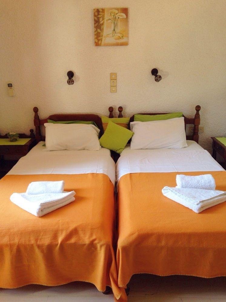 Artemis Rooms Agia Marina  Zewnętrze zdjęcie