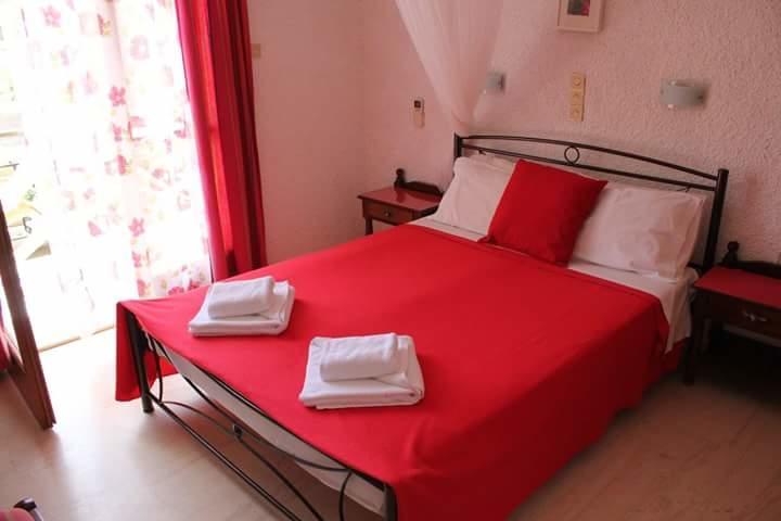 Artemis Rooms Agia Marina  Zewnętrze zdjęcie